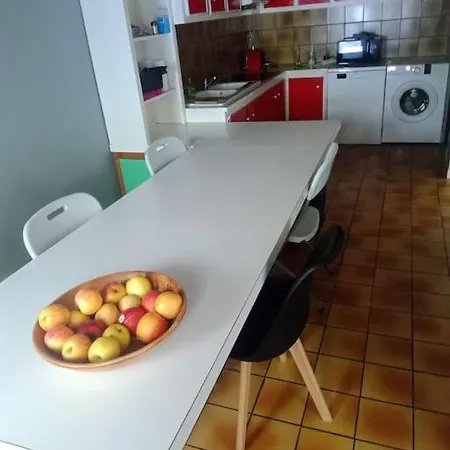 Non Louable Vendu Nyaraló *